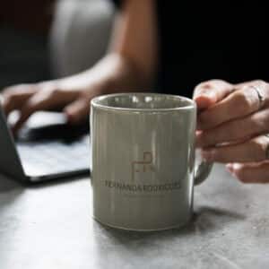 Caneca Fernanda Rodrigues